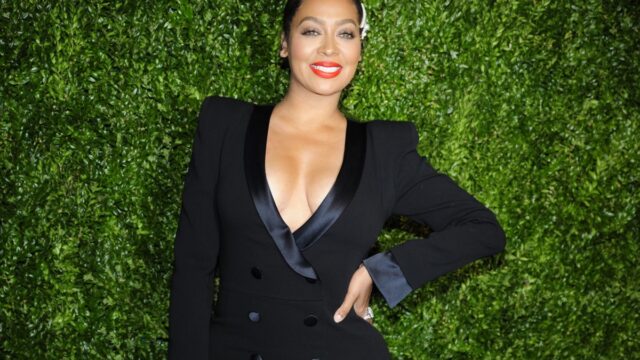 la la anthony in black jacket on red carpet