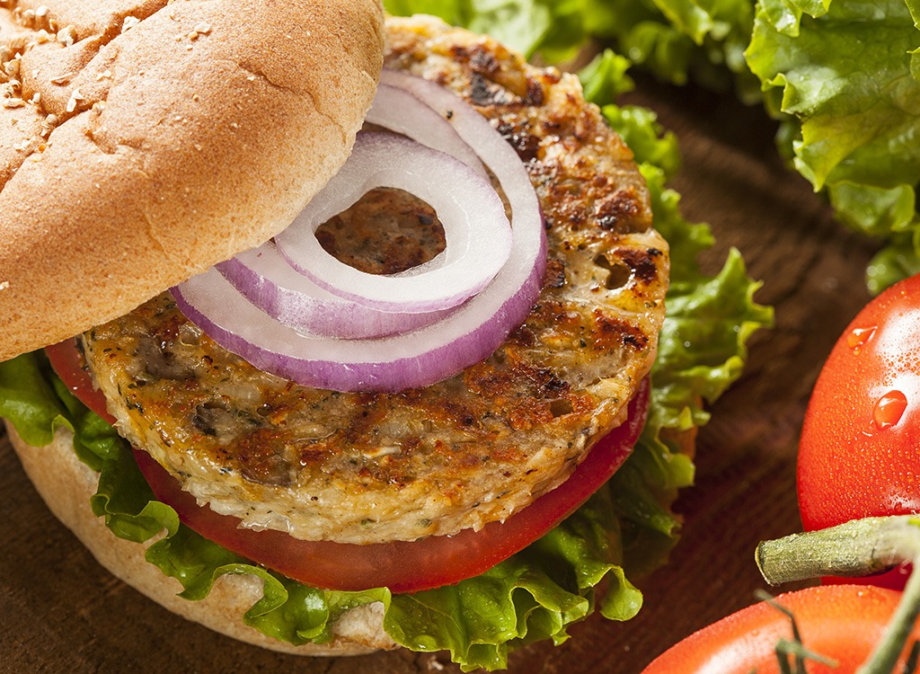 Veggie burgers with vegetables