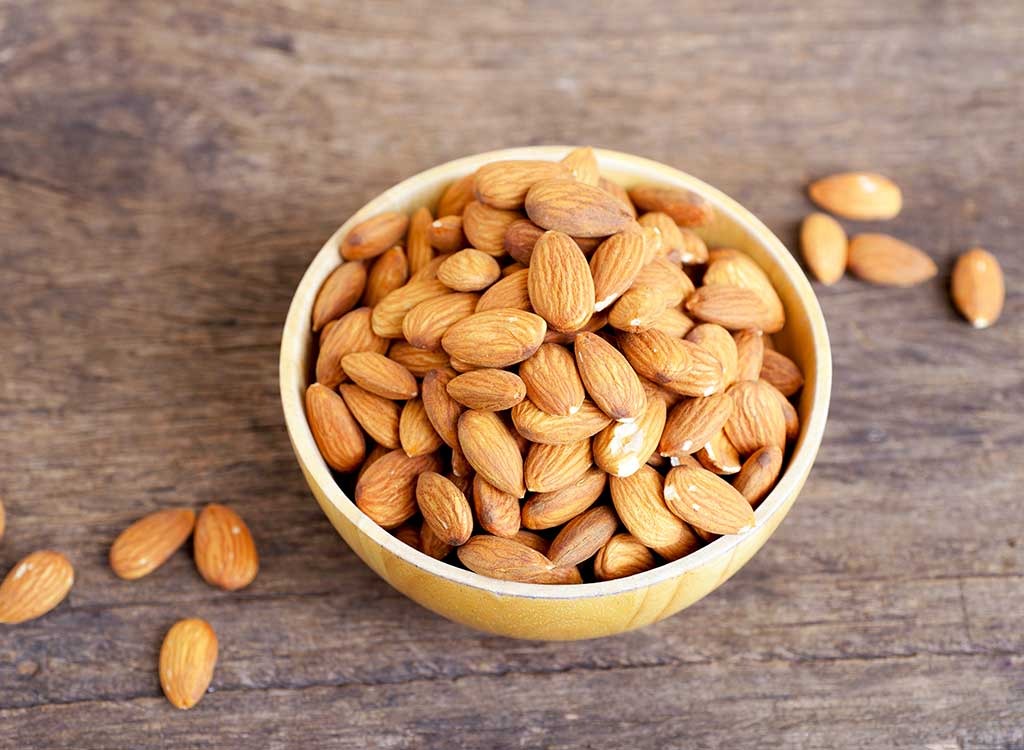 Raw almonds