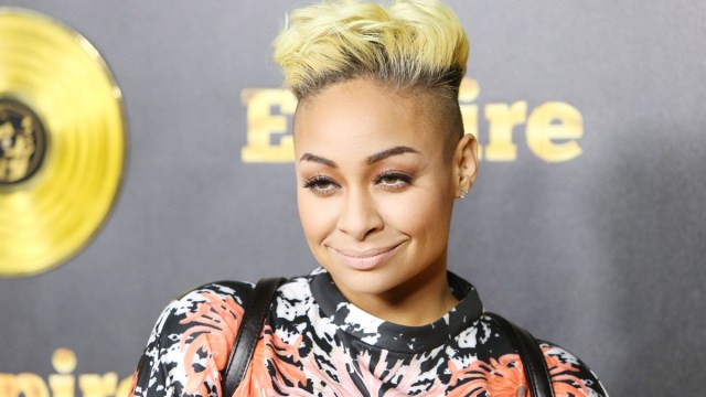 raven symone with blonde hair and shaved sides